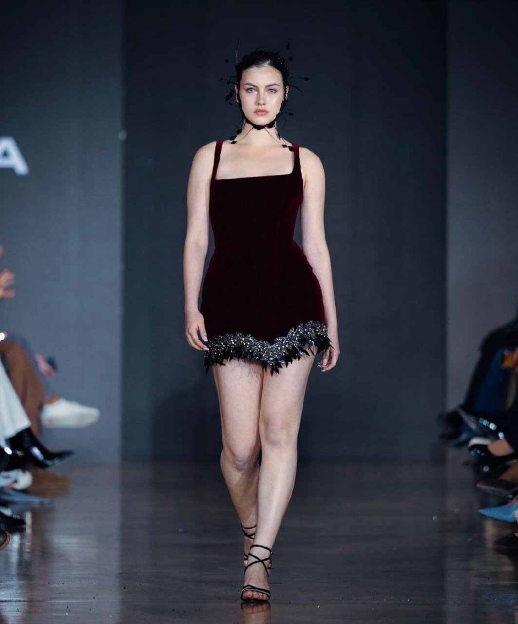 Refined burgundy mini dress